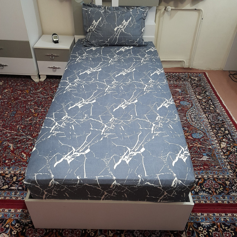 سرویس ملحفه مدل کشدوز niki03.25 طرح مرمر کد 90 یک نفره دو تکه