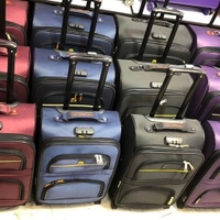 چمدان مسافرتی در طرح و رنگ های مختلف