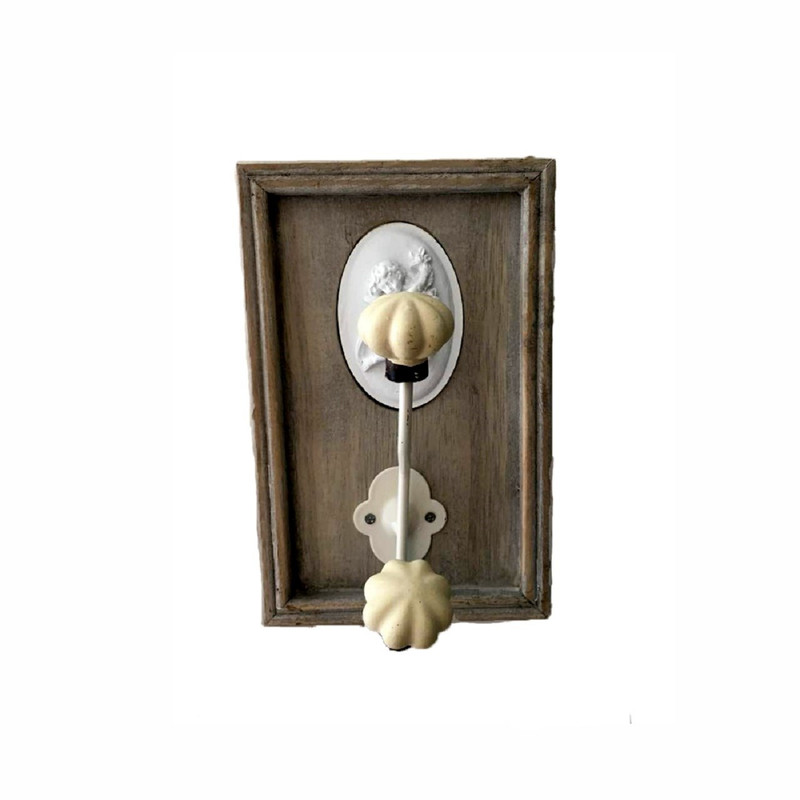 چوب لباسی تک شاخه خانه سفید مدل فرشته