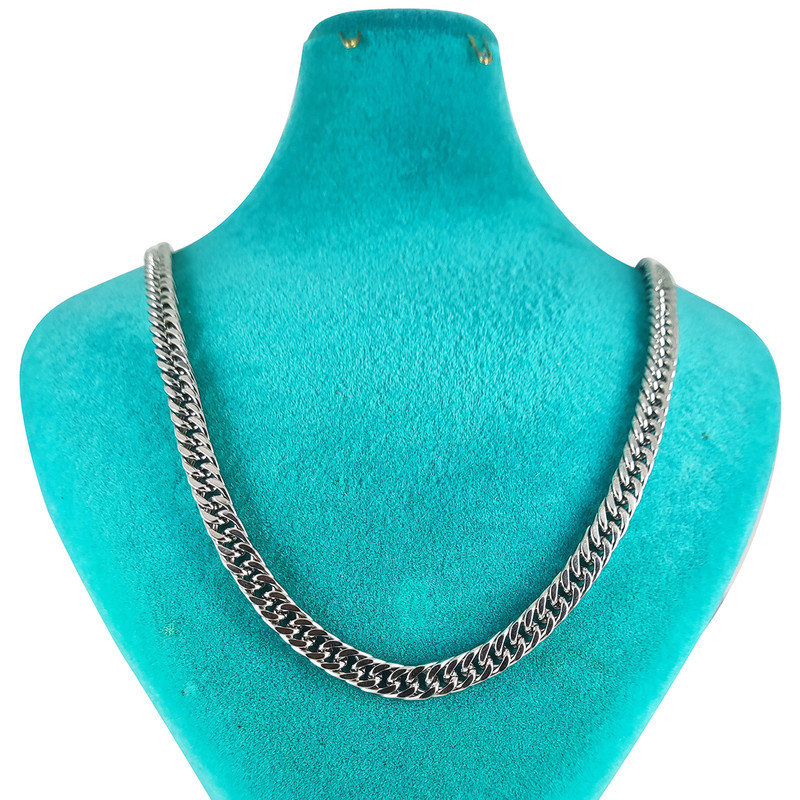 گردنبند مردانه سلین کالا مدل اسپرت طرح کارتیه COD-19