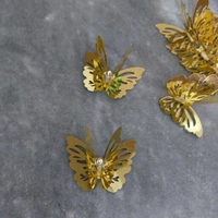 رو یخچالی پروانه مگنتی پولکی رنگ طلایی شیک با قیمت مناسب