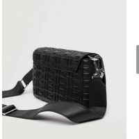کیف دوشی زنانه مانگو مدل Kabartmal