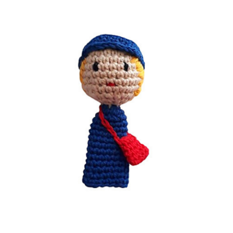 عروسک بافتنی مدل انگشتی طرح پستچی