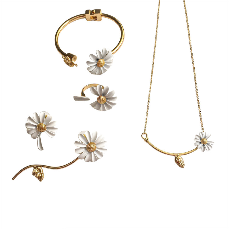 ست زنانه مدل گل بابونه