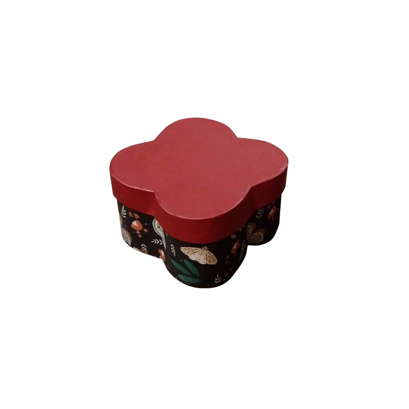 جعبه هدیه مدل گل چهارپر طرح گل و پروانه کد M27