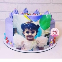 کیک تولد بچگانه، کودکانه خامه ای باتزئین ساده وشیک
