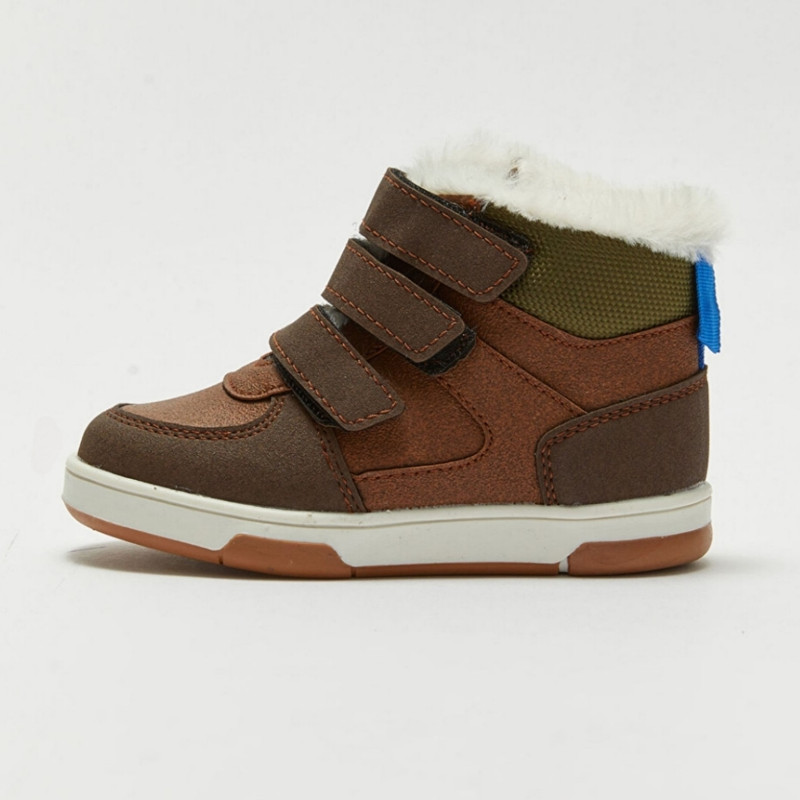 نیم بوت پسرانه ال سی وایکیکی مدل W22483Z1