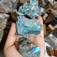 سنگ فیروزه اصل رنگ و شکل سنگ کاملا طبیعی است