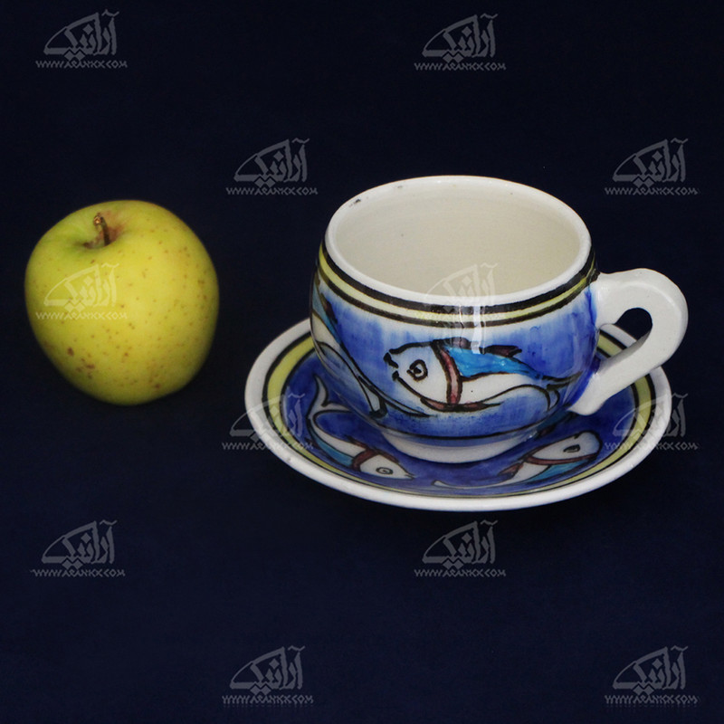 فنجان و نعلبکی سفالی نقاشی زیر لعابی آبی طرح ماهی مدل 1007800013