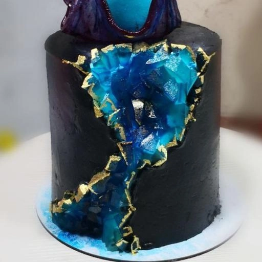 کیک تولد فیلینیگ موز،گردو تزئینات آبنبات ایزومالتی،سنگ آمیتیس 11