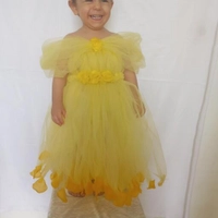 لباس مجلسی پرنسسی برای کودک تا دوسال رنگ زرد جنس تور دارای کمربند کشی و تل 