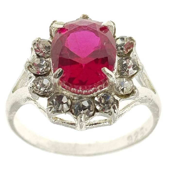 خرید و قیمت انگشتر نقره زنانه مدل سنگ یاقوت مخراج برلیان کد ۷۷۷