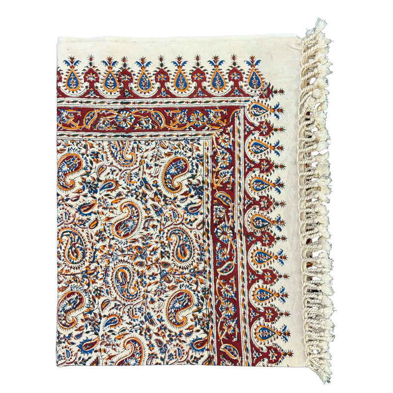 رومیزی قلمکار طرح حلزونی کد M.150