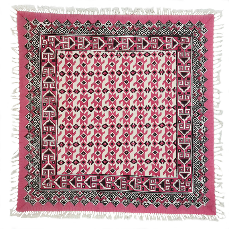 رومیزی قلمکار عطریان طرح گلیم قشقایی کد G477