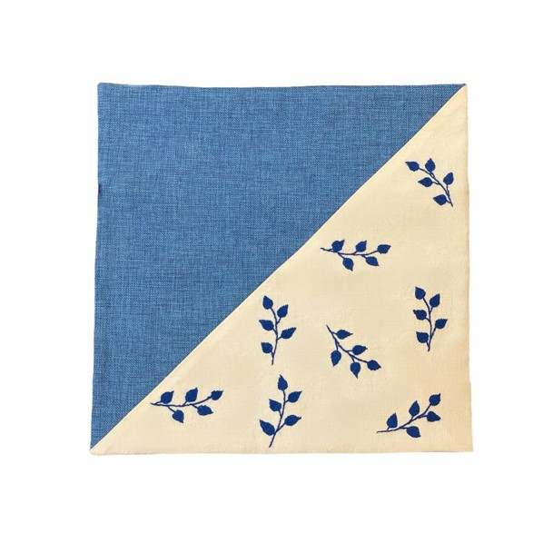 کاور کوسن سوزن دوزی مدل برگ