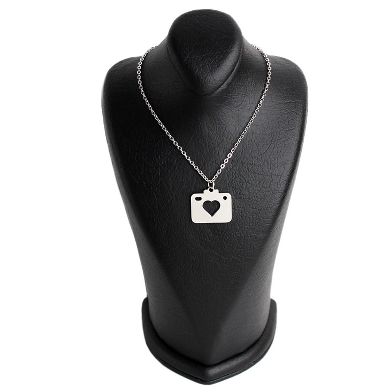 خرید و قیمت گردنبند زنانه گلسو مدل دوربین عکاسی