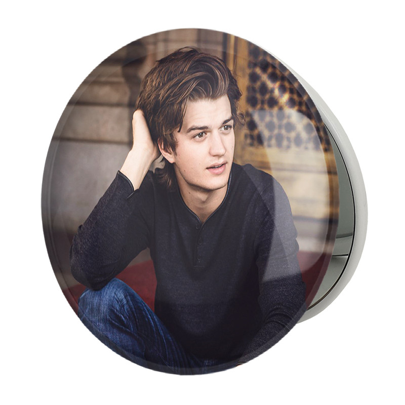 آینه جیبی خندالو طرح جو سریال استرنجر تینگز Stranger Things مدل تاشو کد 19316