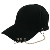 کلاه کپ مدل دار زنجیر دار جنس پلی استر رنگ مشکی با قیمت مناسب وکیفیت عالی 