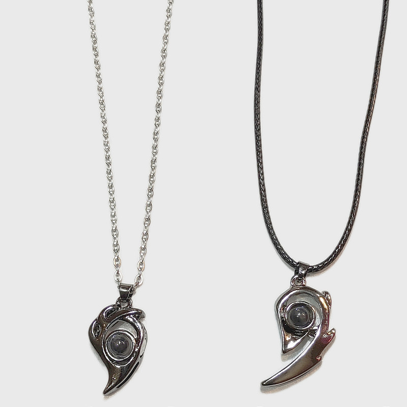 گردنبند مدل مگنتی عدسی نوری به صد زبان مجموعه 2 عددی