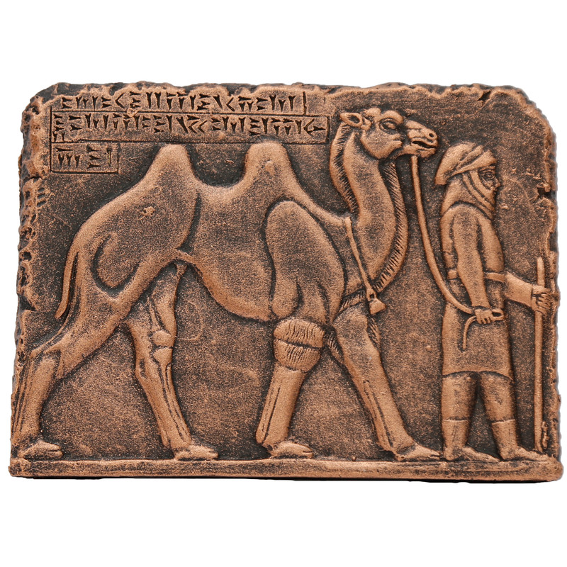 مجسمه تندیس و پیکره شهریار مدل کتیبه هدیه آور پارتی آویزدار کد MO3040