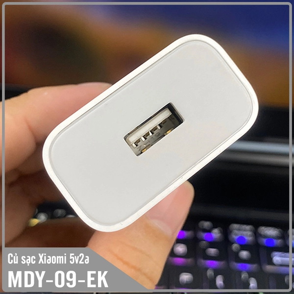شارژر دیواری مدل MDY-09-EK به همراه کابل تبدیل USB-C4