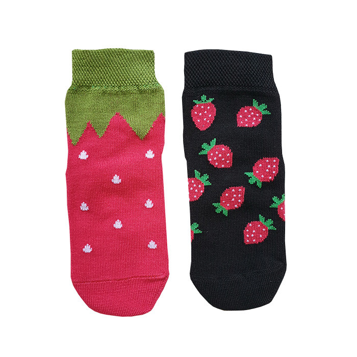 خرید و قیمت جوراب دخترانه طرح توت فرنگی مدل cde69