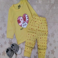 لباس نوزادی و سیسمونی بلوز شلوار سایز 2و3 طرح لاو زرد